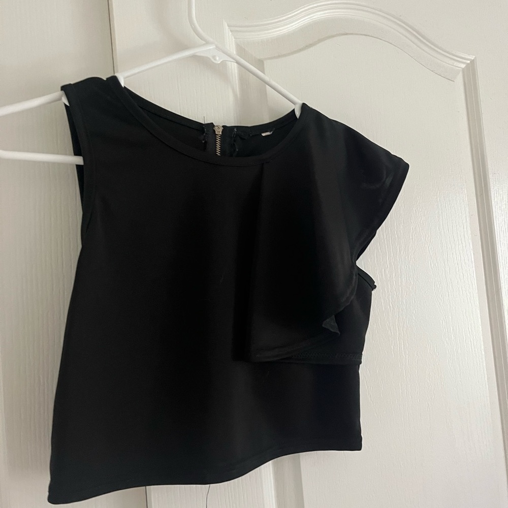 Black crop top with ruffle